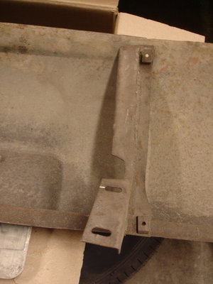 70 valance passenger side bracket.JPG